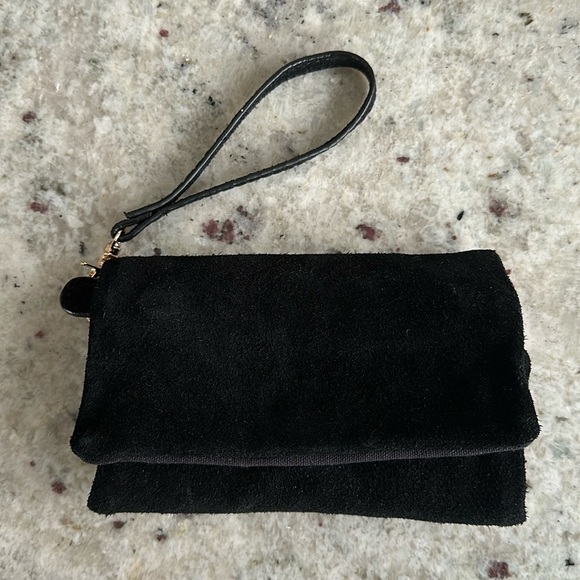 Free People Handbags - Free People Black Tri-Fold Wristlet
